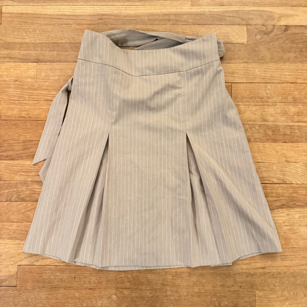To The Max tan cream pleated belted a-line midi skirt size 6
 b63